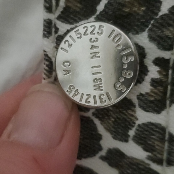 Current Elliott The Super Highwaist Stiletto Snow Leopard Slit Step Hem. - Picture 11 of 16